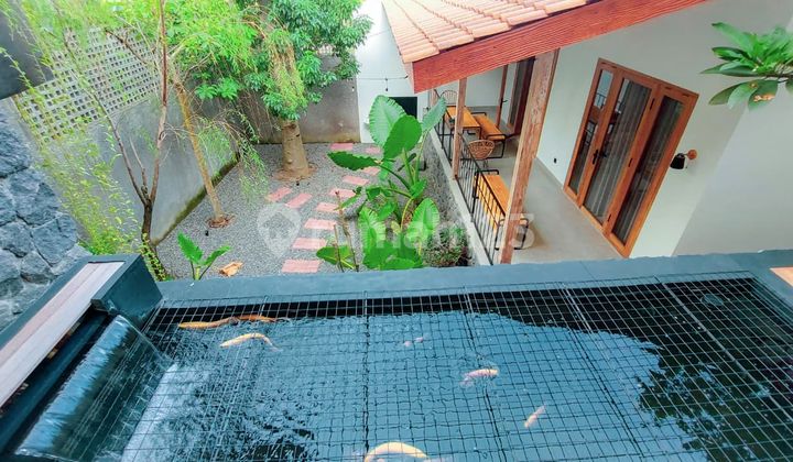 Rumah Villa Cantik Tropis 10 Menit ke Malioboro