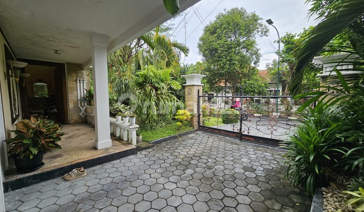 Rumah Mewah Klasik Full Furnished di Baciro Gondokusuman Pusat Kota Jogja 2