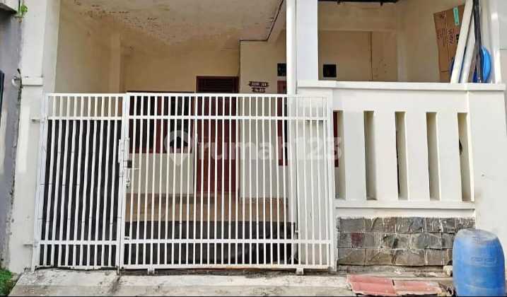 For Sale Fast, Ready-to-Occupy House in a Strategic Location at Mutiara Gading Timur, Bekasi City.