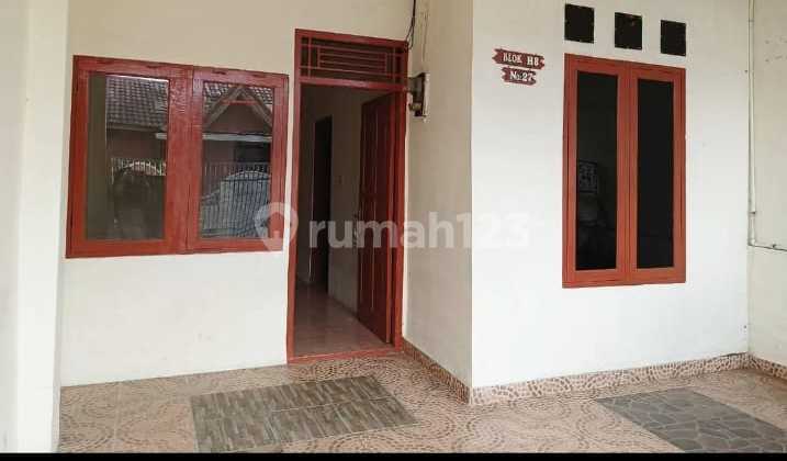 For Sale Fast, Ready-to-Occupy House in a Strategic Location at Mutiara Gading Timur, Bekasi City. 2