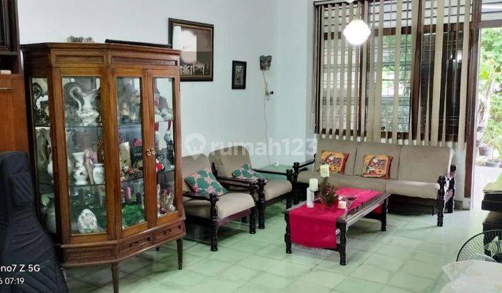 Rumah asri, luas, lokasi strategis, 2 lantai, kamar 5 di kramat senen jakarta pusat 2