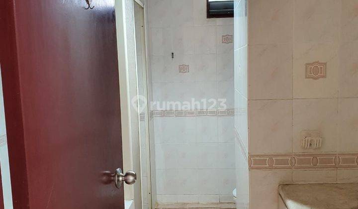 Apartemen luas, siap huni, lantai tinggi, city view , 4 kamar, apartemen taman Anggrek residence jakarta barat 2