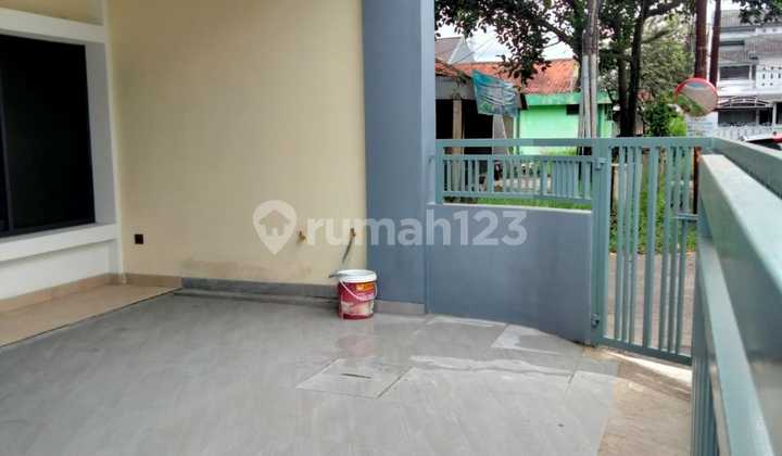 Rumah Baru 2.5Lantai di Kopo Permai.(Mdl) Rumah Baru 2.5Lantai di Kopo Permai.(Mdl)