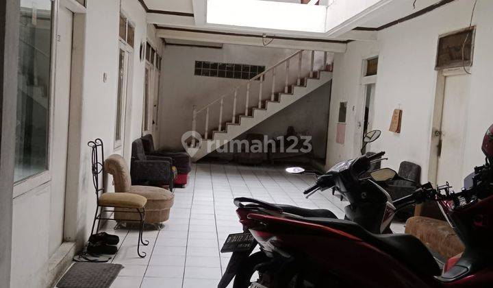 Rumah Kost 24kamar,6kmr Pribadi,mainroad,masuk.mobil 3mobil 10motor,depan Ada Caffe.fx Ed 2