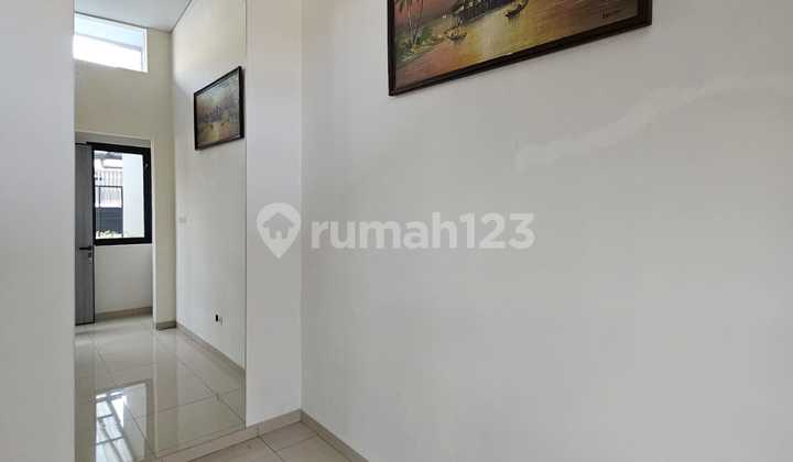 Rumah Sangat Minimalis dan Baru Renof di Gatot Subroto Bandung Rumah Sangat Minimalis dan Baru Renof di Gatot Subroto Bandung