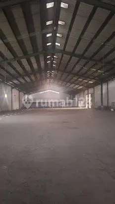 Di Sewakan Gudang siap pakai Di Karanglo malang