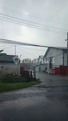 For rent, ready-to-use warehouse in Gedangan, Sidoarjo. For rent, ready-to-use warehouse in Gedangan, Sidoarjo.
