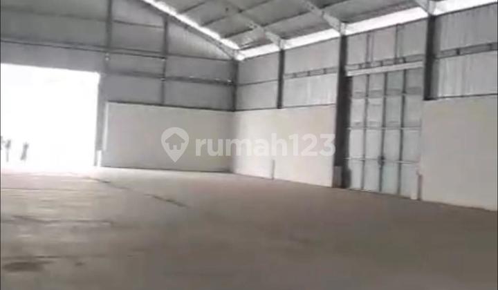 Warehouse for Rent, Strategic Location in Jombang
