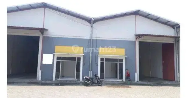 Dijual/di Sewakan Gudang siap pakai di Sidoarjo 1