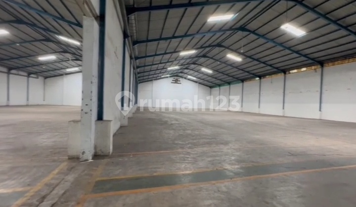 Disewakan Gudang di Surabaya Disewakan Gudang di Surabaya