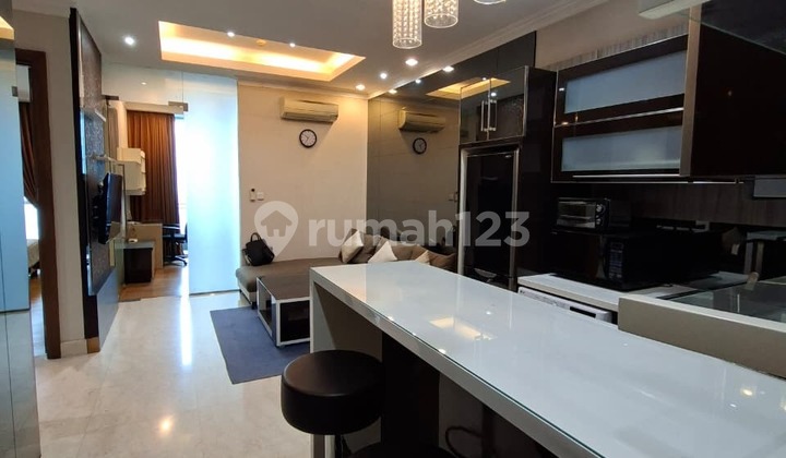 Luxurious Living at Residence 8 2-Bedroom Apartment with a Stunning View Luxurious Living at Residence 8 2-Bedroom Apartment with a Stunning View