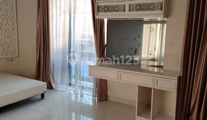 Dijual 10 M nego
Rumah mewah furnished di Golflake - Jakbar 2