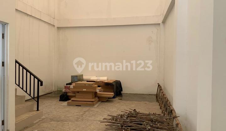 Dijual Cepat Gudang 2 Lantai Di Citra Garden 8, Kalideres, Jakarta Barat
