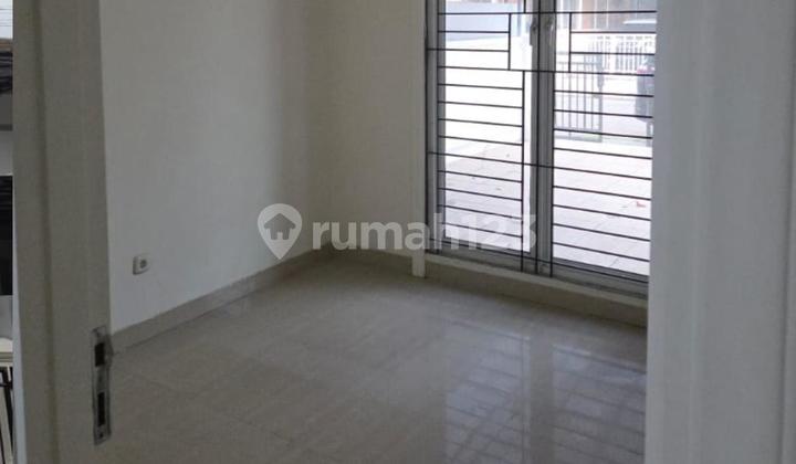 Dijual/disewa Rumah 2 Lantai Di Duta Garden Cluster Beverly Hills, Jurumudi Tangerang 2