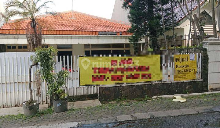 Rumah Tua Di Kramat Pela - Kebayoran Baru ( Jakarta Selatan ) 1