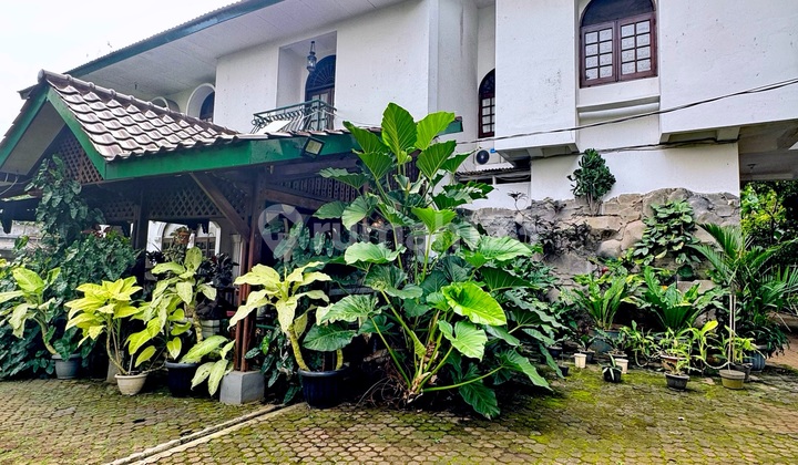 For Sale: Serene & Cool House in Kampung Rambutan 2