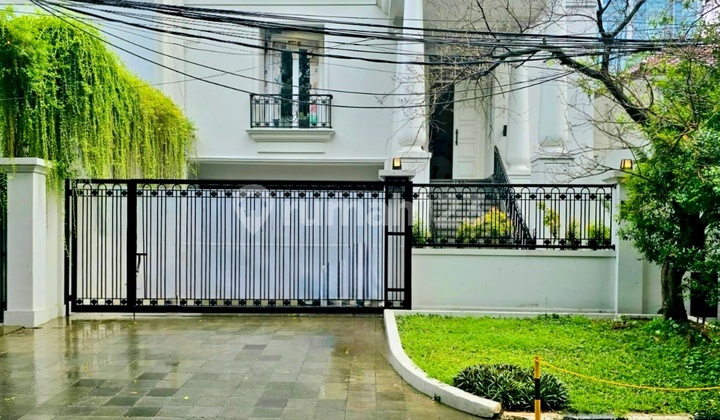 For Sale Ready-to-Live House in Kebayoran Baru Area For Sale Ready-to-Live House in Kebayoran Baru Area