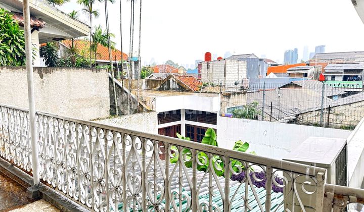 For Sale Rumah Di Mampang Jakarta Selatan, Lokasi Strategis Di Pinggir Jalan