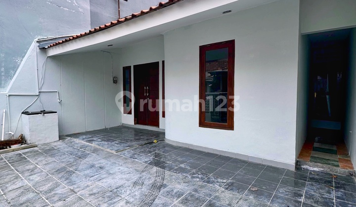 For Sale 1-Story House in Radio Dalam Area 2