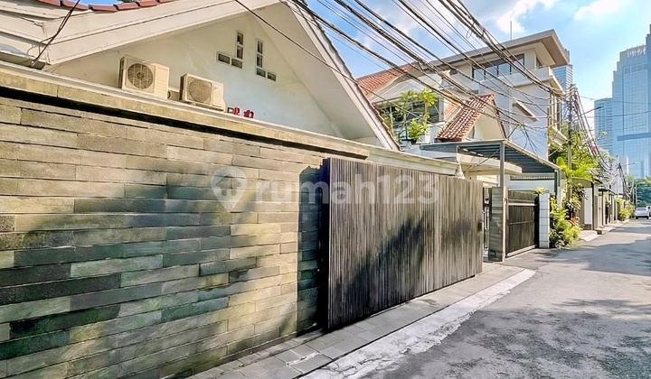 For Sale Dijual Rumah Kost Guest House di Area Kebayoran Baru