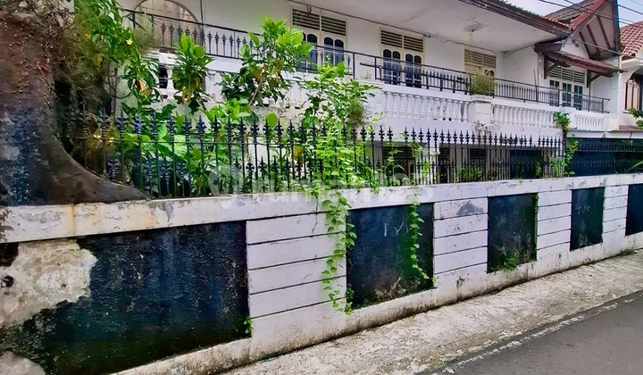 For Sale Dijual Rumah Lama di Area Kebayoran Baru