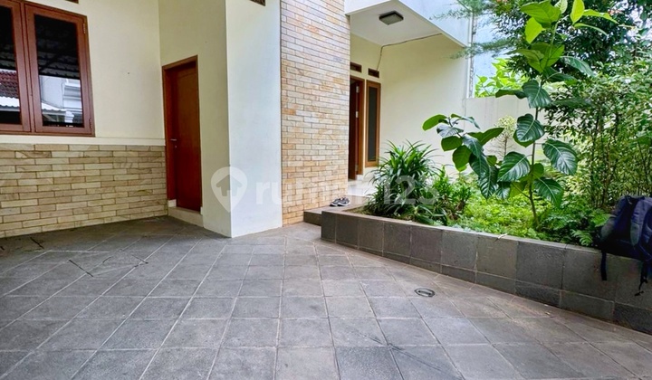 For Rent Disewakan Rumah Di Area Pondok Indah Jakarta For Rent Disewakan Rumah Di Area Pondok Indah Jakarta