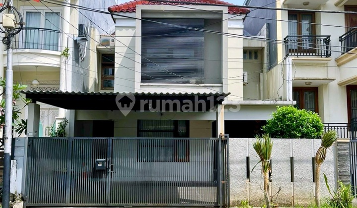 For Sale House in Pondok Indah Area For Sale House in Pondok Indah Area