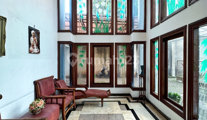 For Sale Rumah Townhouse Kebayoran Lama Jakarta Selatan 2