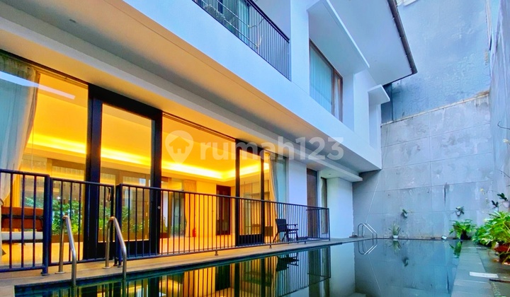 For Rent Classic Residential House in Selong, Kebayoran Baru For Rent Classic Residential House in Selong, Kebayoran Baru