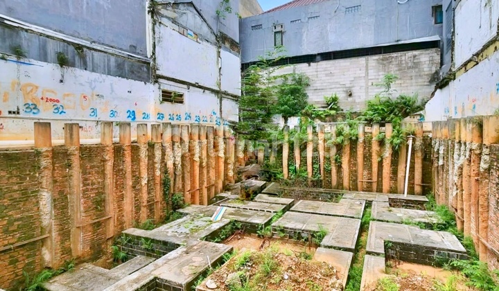 For Sale Land in Kebayoran Baru Area For Sale Land in Kebayoran Baru Area