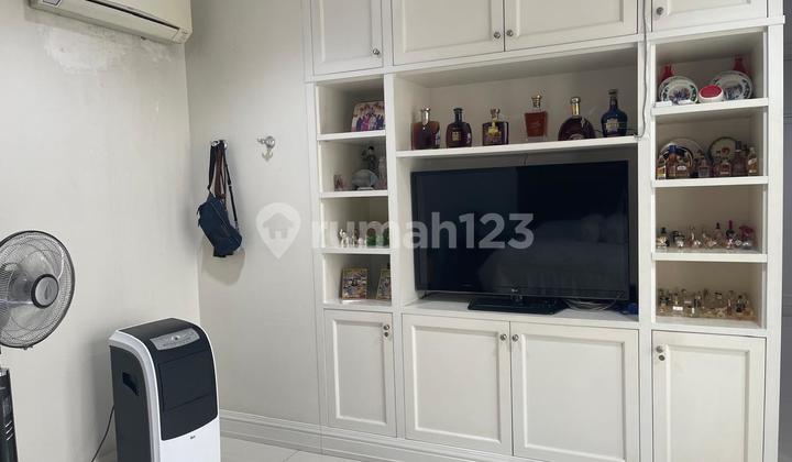 South Facing Sunter House