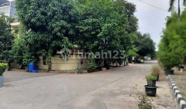 Rumah Sunter Dalam Komplek