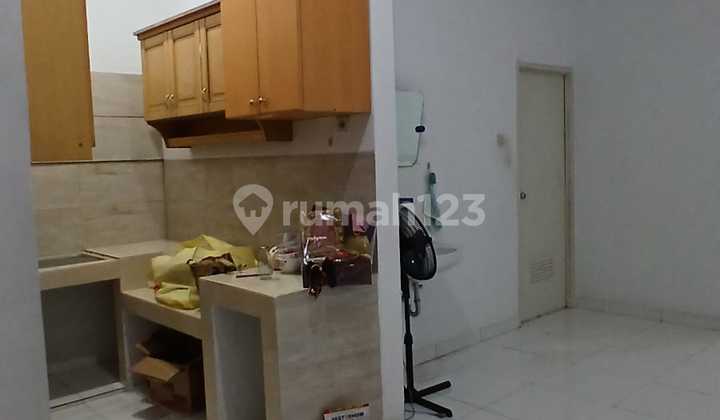 Rumah Sunter Hadap Barat