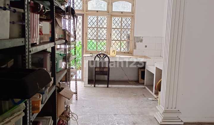 East-Facing Sunter House East-Facing Sunter House