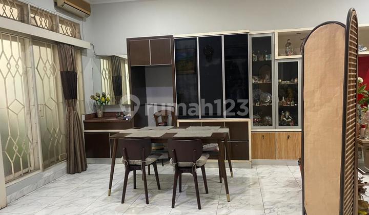 Rumah Sunter Hadap Utara