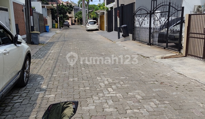 Rumah Sunter Hadap Barat