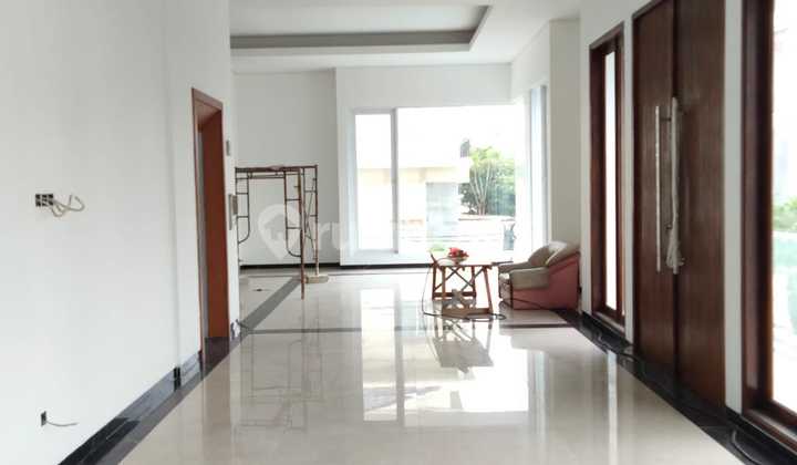 Rumah Sunter Brand New Ada Pool dan Lift
