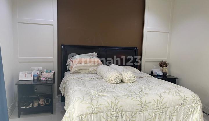 South Facing Sunter House