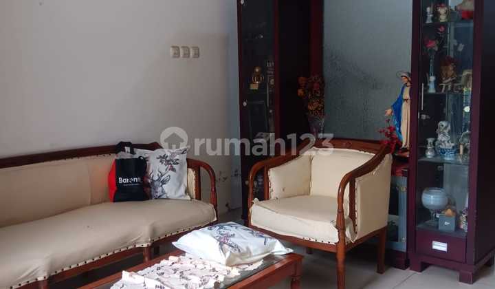 Rumah Sunter Hadap Selatan Rumah Sunter Hadap Selatan