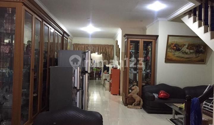 Rumah Sunter Hadap Selatan Rumah Sunter Hadap Selatan