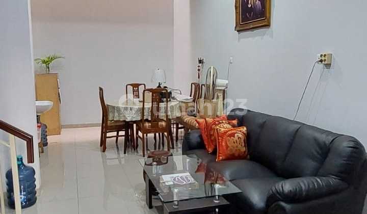 Rumah Sunter Hadap Timur Rumah Sunter Hadap Timur