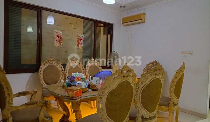 Sunter House Facing East Sunter House Facing East