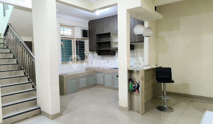 Sunter House Facing East South