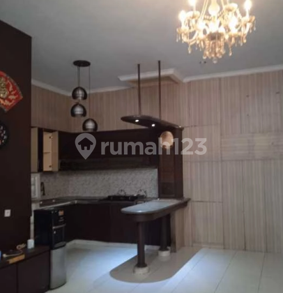 South-facing Sunter House South-facing Sunter House