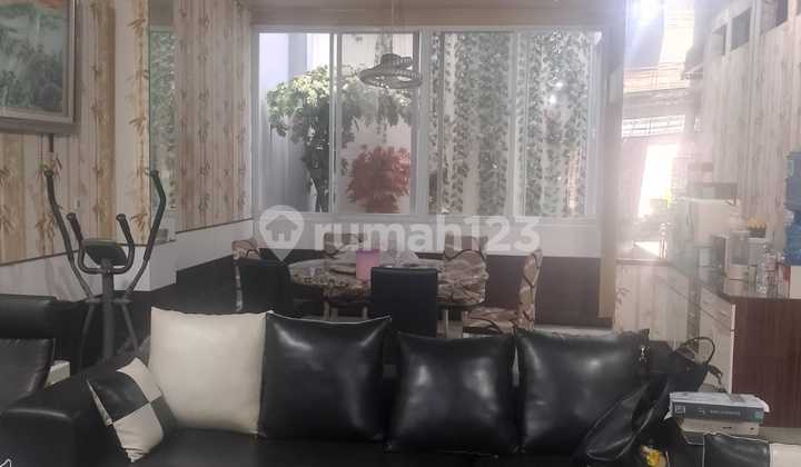 Rumah Taman Surya Jakarta Barat Rumah Taman Surya Jakarta Barat