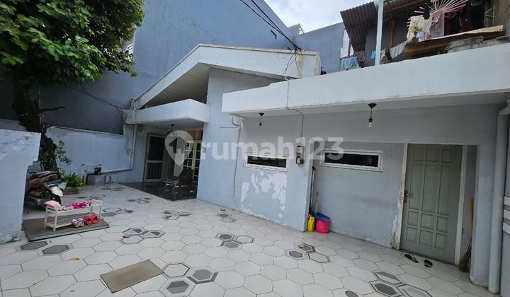 Rumah Sunter Hadap Selatan