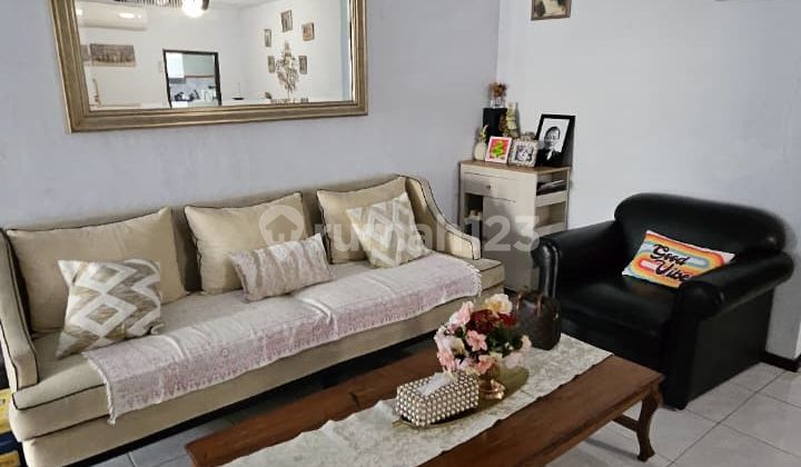 Rumah Sunter Hadap Selatan