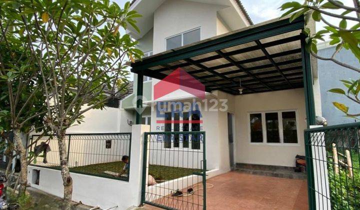 Rumah 2 Lantai Full Renovasi Siap Huni di Graha Raya Bintaro 1