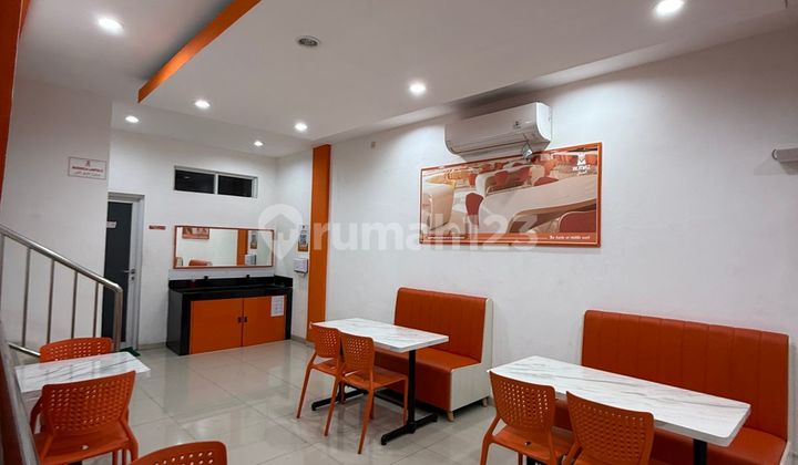3-Storey Shop House at RC Veteran Bintaro, Only 3 Minutes to Veteran Toll Road 2