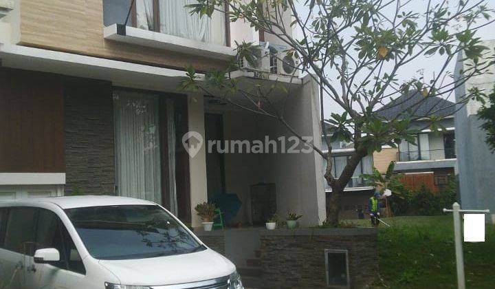 Rumah 2 Lantai di Kebayoran Symphony Bintaro, Tangerang Selatan 2